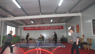 2015年，新藝杯鹽官總工會承辦“聚合協(xié)-比活力-賽動力”迎新春乒乓球比賽